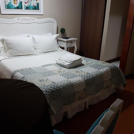 Hostal Pehuenche Talca  Ngoại thất bức ảnh